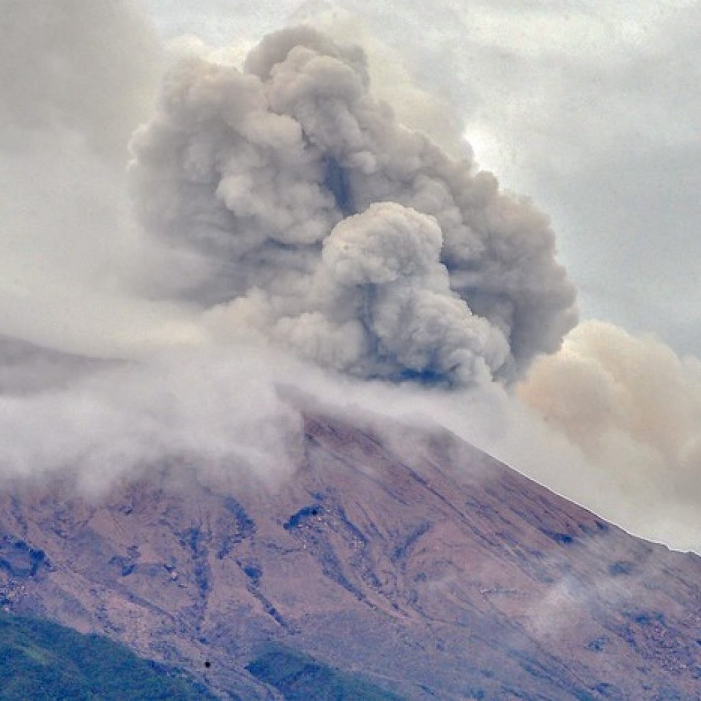 Sejarah Letusan Gunung Kerinci: Jejak Vulkanik Sumatra