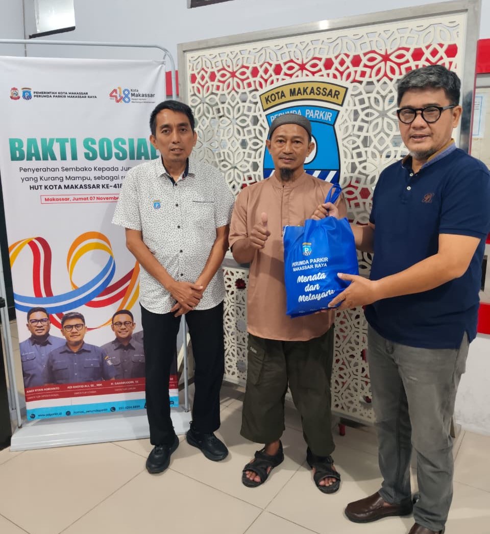 Bakti Sosial Perumda Parkir Makassar, Wujud Kepedulian untuk Jukir Kurang Mampu