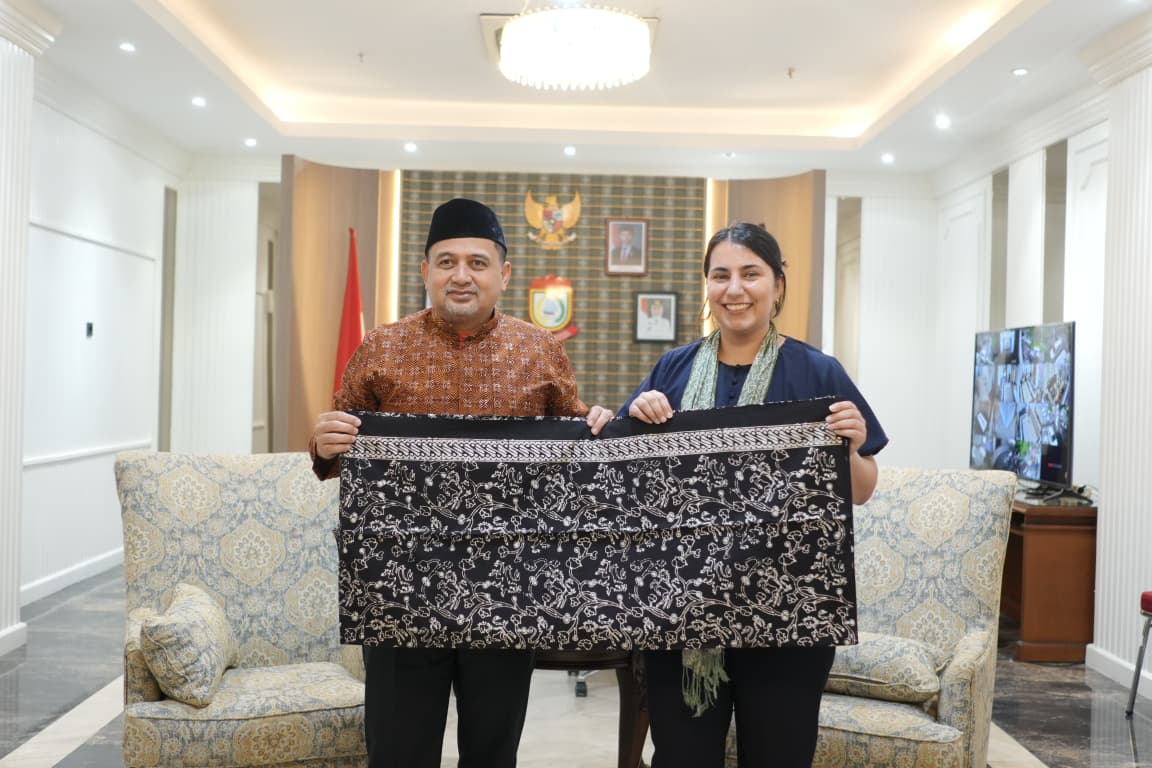 Kedutaan Besar Inggris Bertemu Munafri untuk Menjalin Kerjasama Stadion dan MCH