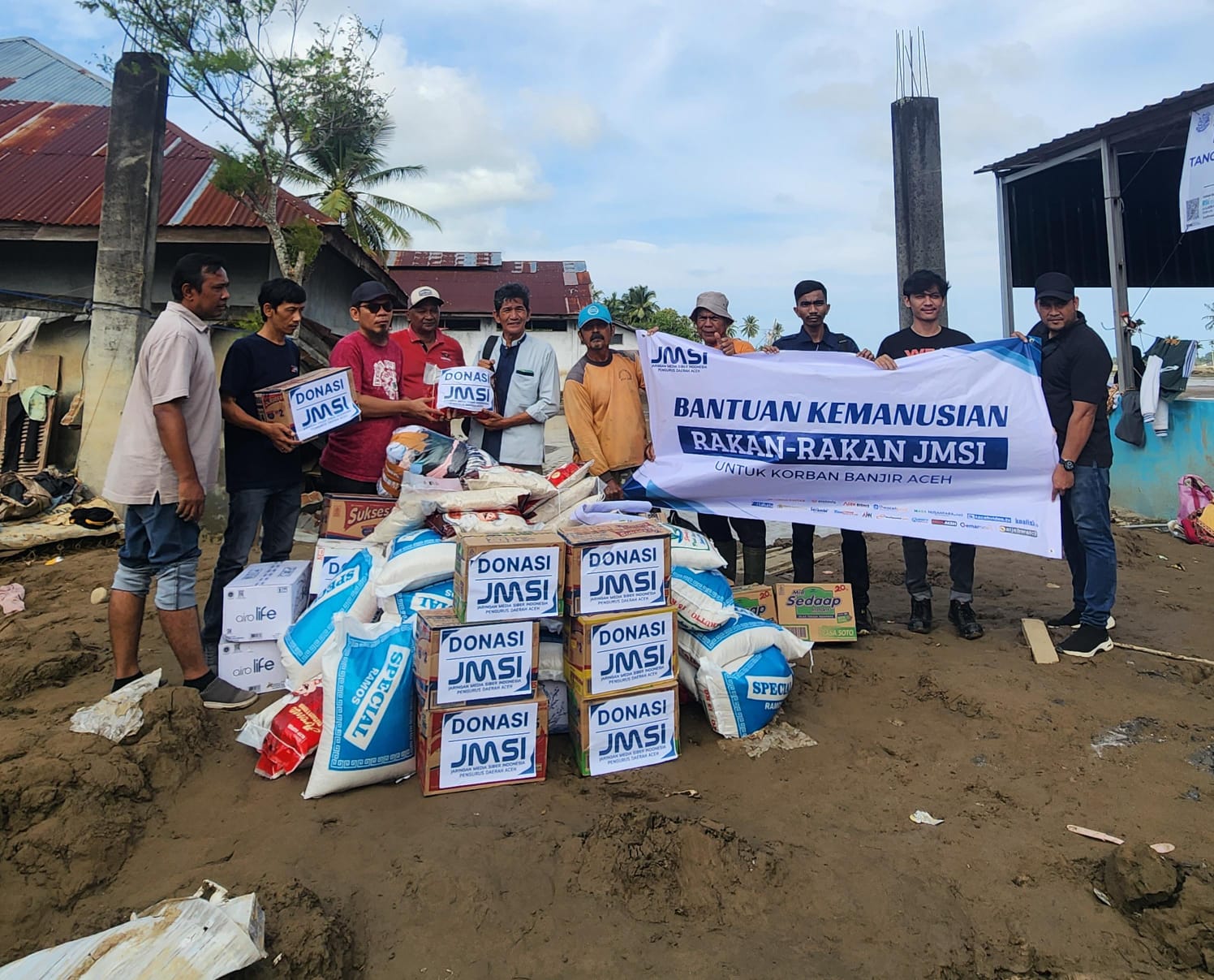 JMSI Lakukan Penyaluran Bantuan untuk Korban Banjir Bandang di Aceh