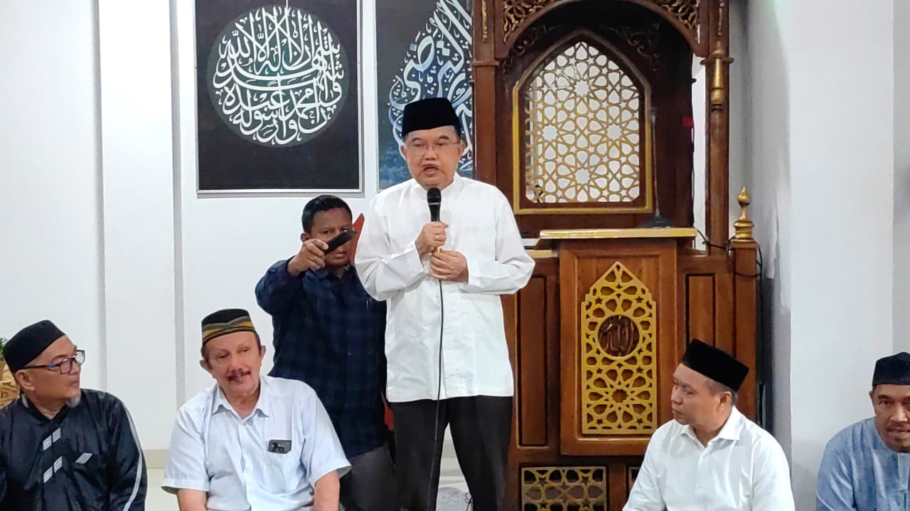 Ketua Umum DMI Jusuf Kalla Resmikan Perluasan Masjid Mutmainnul Qulud Makassar