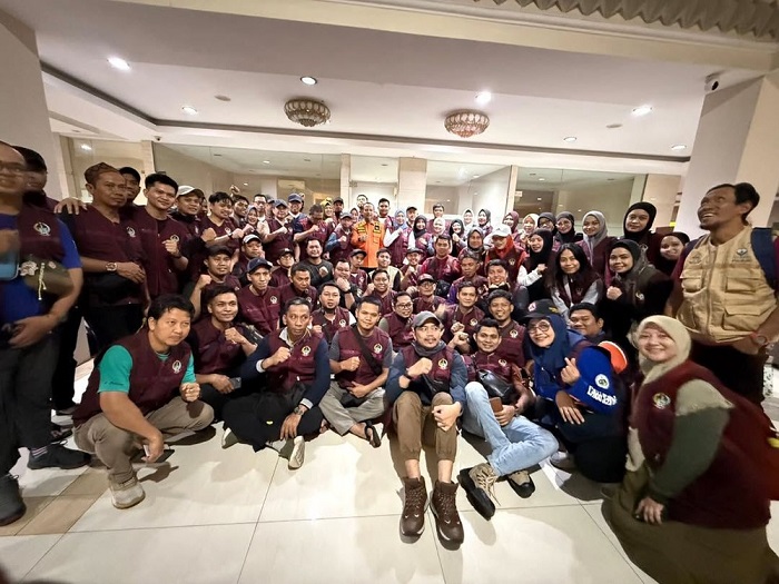 Gubernur Sulsel Terjun Langsung Distribusikan Bantuan bagi Korban Banjir Aceh Tamiang