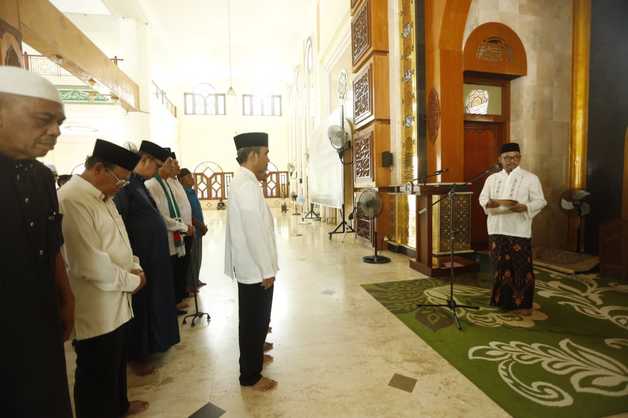 Pengurus Masjid Agung Luwu Dilantik, Wakil Wali Kota Palopo Tekankan Pentingnya Peningkatan Tata Kelola