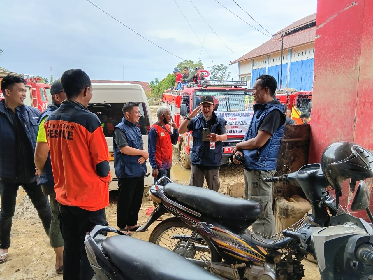 Pemerintah Daerah Barru Salurkan Bantuan Langsung di Aceh Tamiang