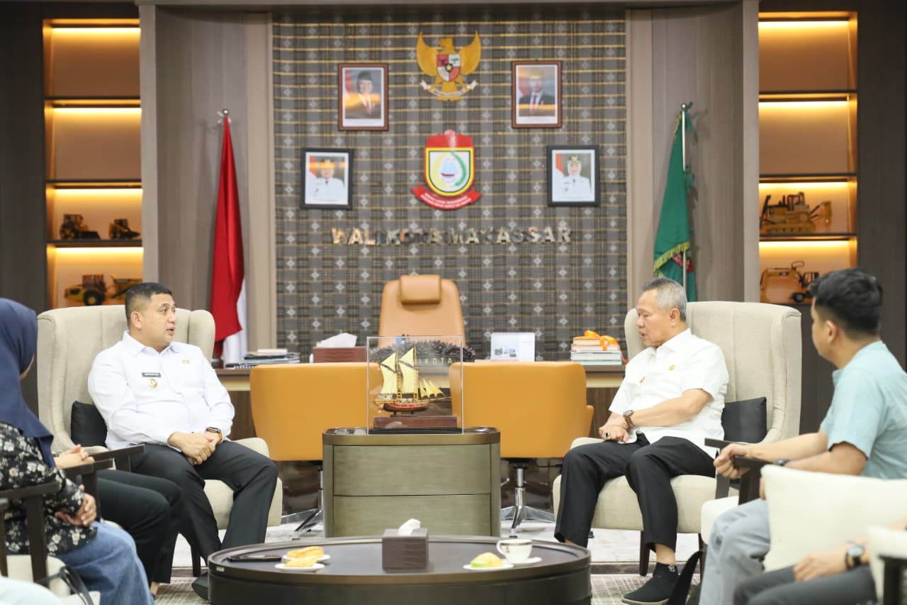 Wali Kota Makassar Memaparkan Sistem Pengelolaan Sampah Terintegrasi kepada Bupati Sigi