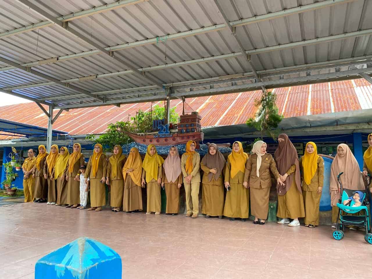 Sambut Awal Tahun 2026: Siswa SMPN 21 Makassar Rayakan Pagi Ceria yang Tak Terlupakan!