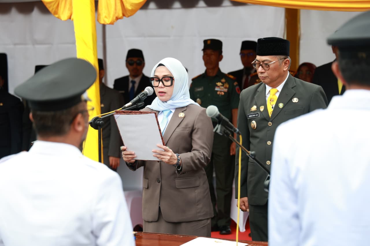 Bupati Barru Lantik 153 Pejabat, Tekankan Amanah dan Integritas ASN