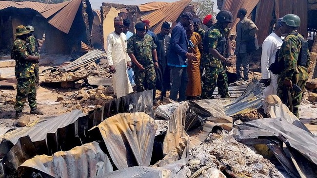 Presiden Nigeria Tinubu Kerahkan Pasukan Militer Pasca Pembantaian 170 Warga Sipil