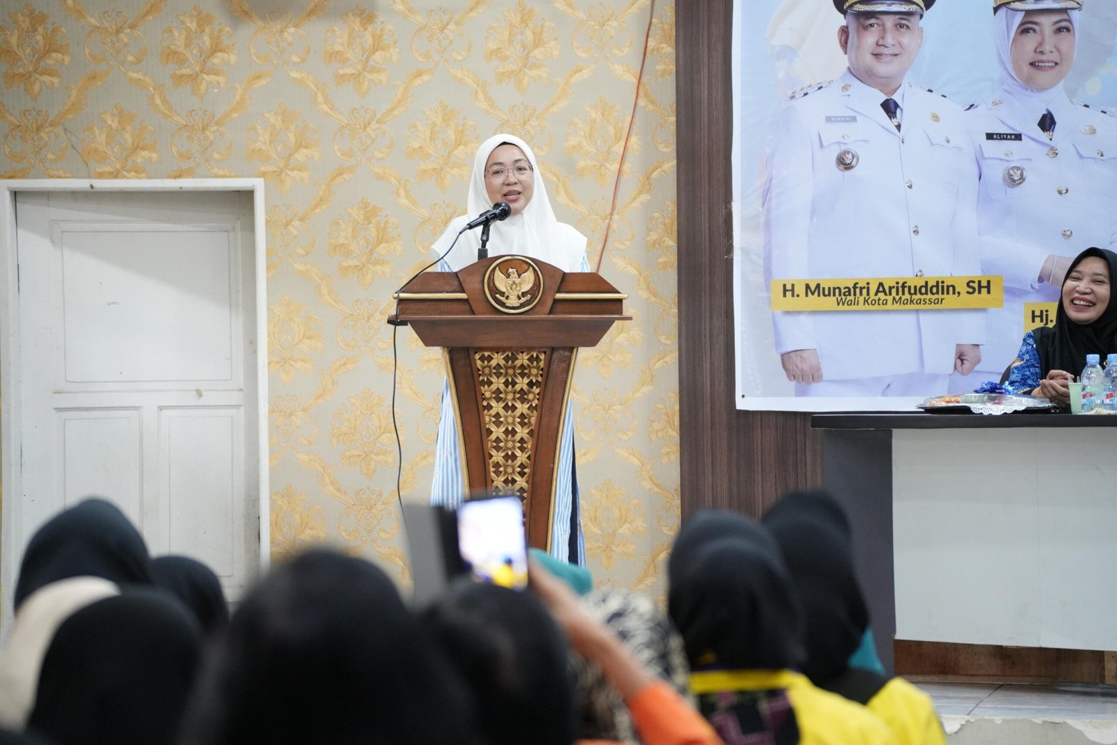 Melinda Aksa Resmikan Sekolah Lansia Sipakalebbi Manggala: Wujudkan Lansia Sehat, Mandiri, dan Produktif