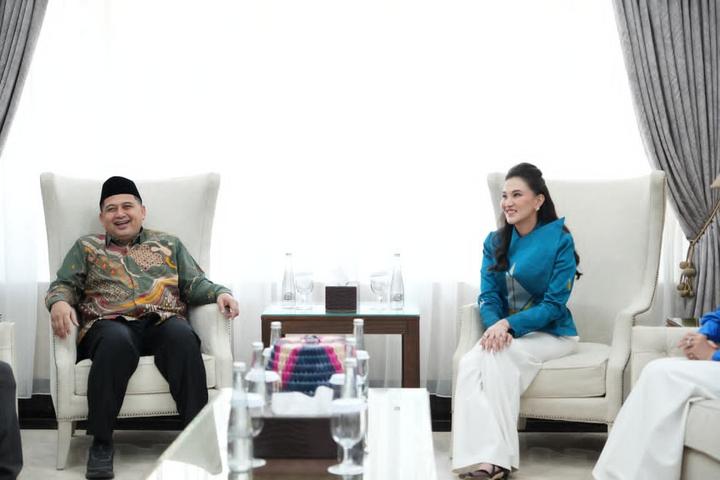 Gubernur Sherly Tjoanda Kaji Strategi Peningkatan PAD dan Pengendalian Inflasi dari Makassar