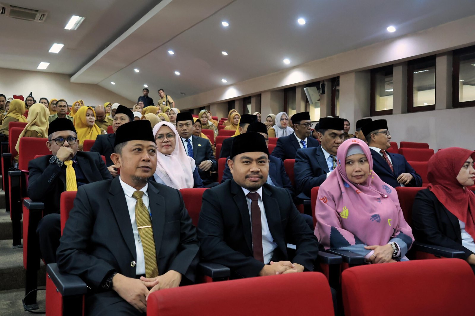 Kadispora Makassar Syamsul Bahri Hadiri Pelantikan Pejabat Administrator, Sinyal Peningkatan Kinerja Birokrasi