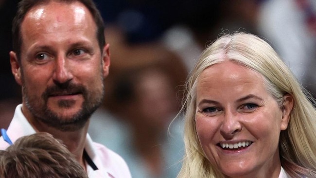 Terkuak! Putri Mahkota Norwegia Mette-Marit Ungkap Penyesalan Mendalam atas Pertemanan dengan Jeffrey Epstein