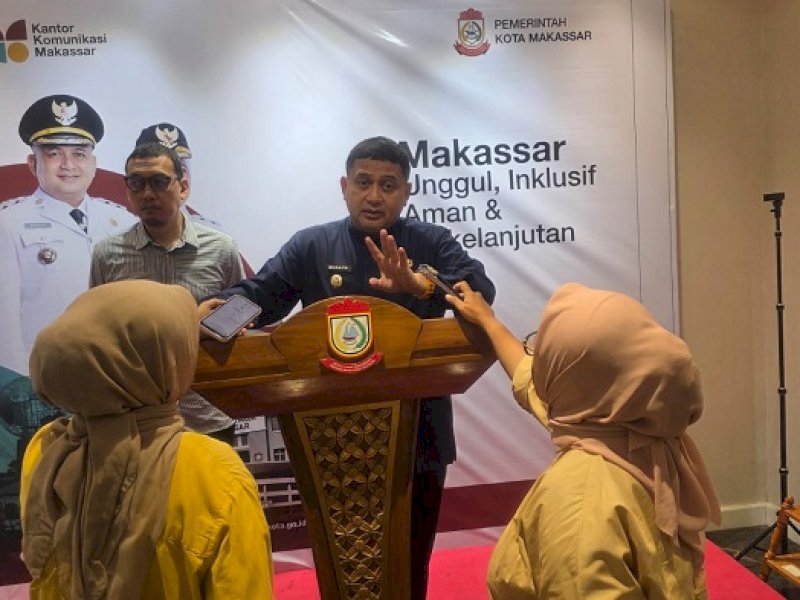 Walikota Makassar Safari Ramadan di Pulau Barrang Lompo, Gelar Pasar Murah dan Beri Bantuan