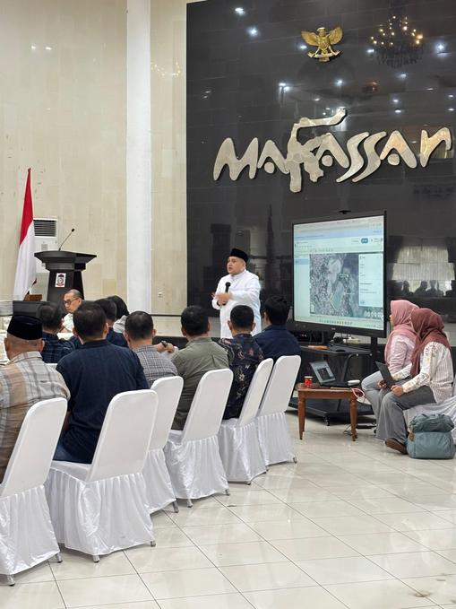 Wali Kota Makassar Pimpin Rapat Strategis Sampah Saat Libur: Dorong Transformasi TPA hingga PLTSa