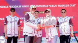 Bupati Barru Hadiri Dies Natalis ke-74 Fakultas Hukum Unhas, Terima Hasanuddin Law School Award