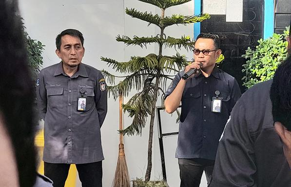 Disiplin Diperketat, Perumda Parkir Makassar Berlakukan Potongan Gaji Bagi Pegawai Telat Apel