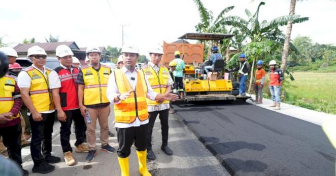 Jalan Pinrang-Enrekang Mulus 57 Persen: Gubernur Sulsel Tinjau Proyek Multiyears