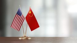 Menguak Jejak Pasang Surut Hubungan AS-China: Sebuah Sejarah Panjang Gejolak dan Kerja Sama