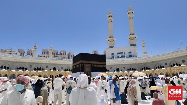 Perjanjian Bebas Visa Rusia-Arab Saudi Resmi Berlaku, Namun Pengecualian Haji Tetap Diberlakukan
