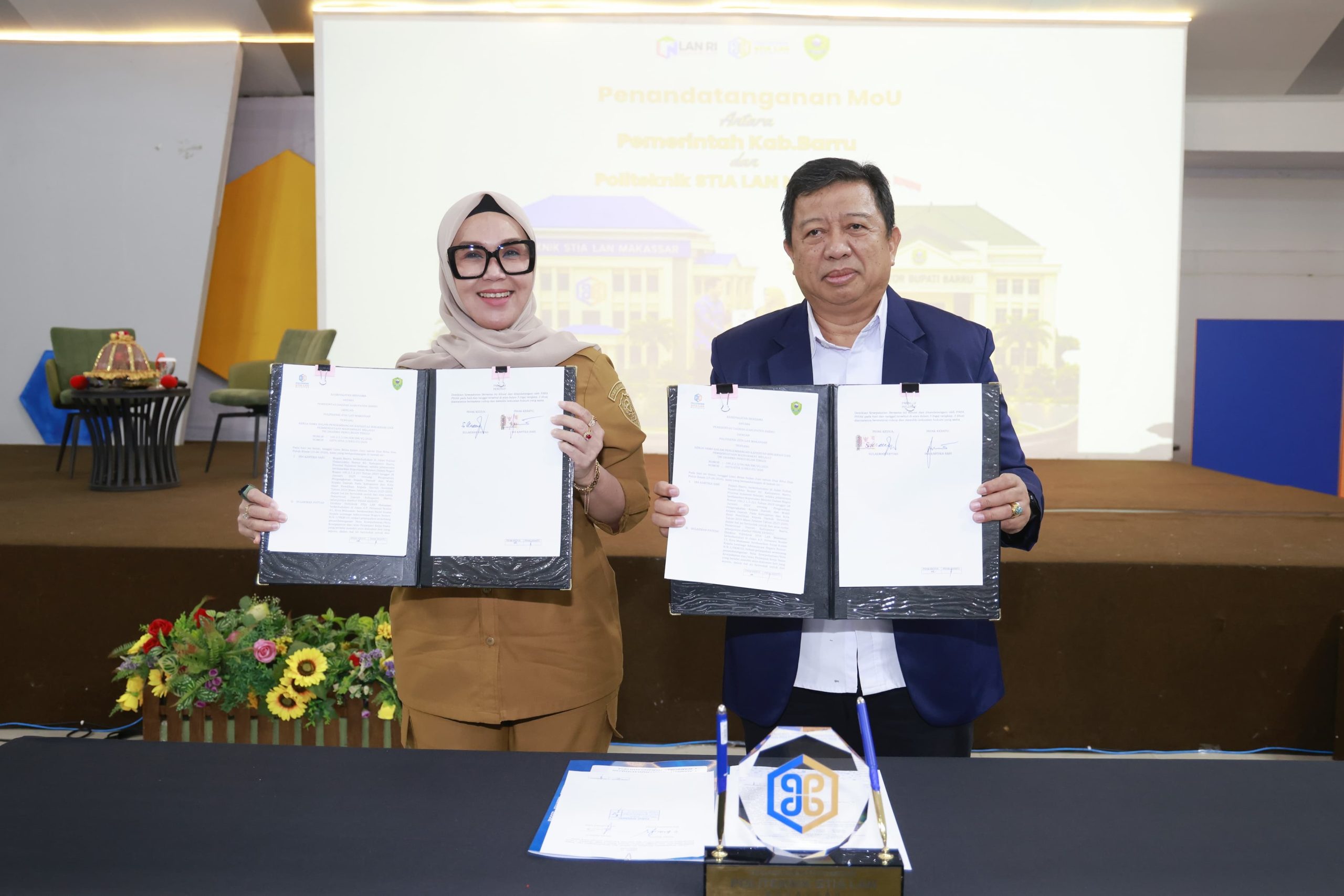 Pemkab Barru dan Politeknik STIA LAN Makassar Perkuat Sinergi Lewat Penandatanganan MoU