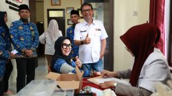 PMI Barru Kumpulkan 35 Kantong Darah, Bupati Beri Contoh Langsung kepada Masyarakat