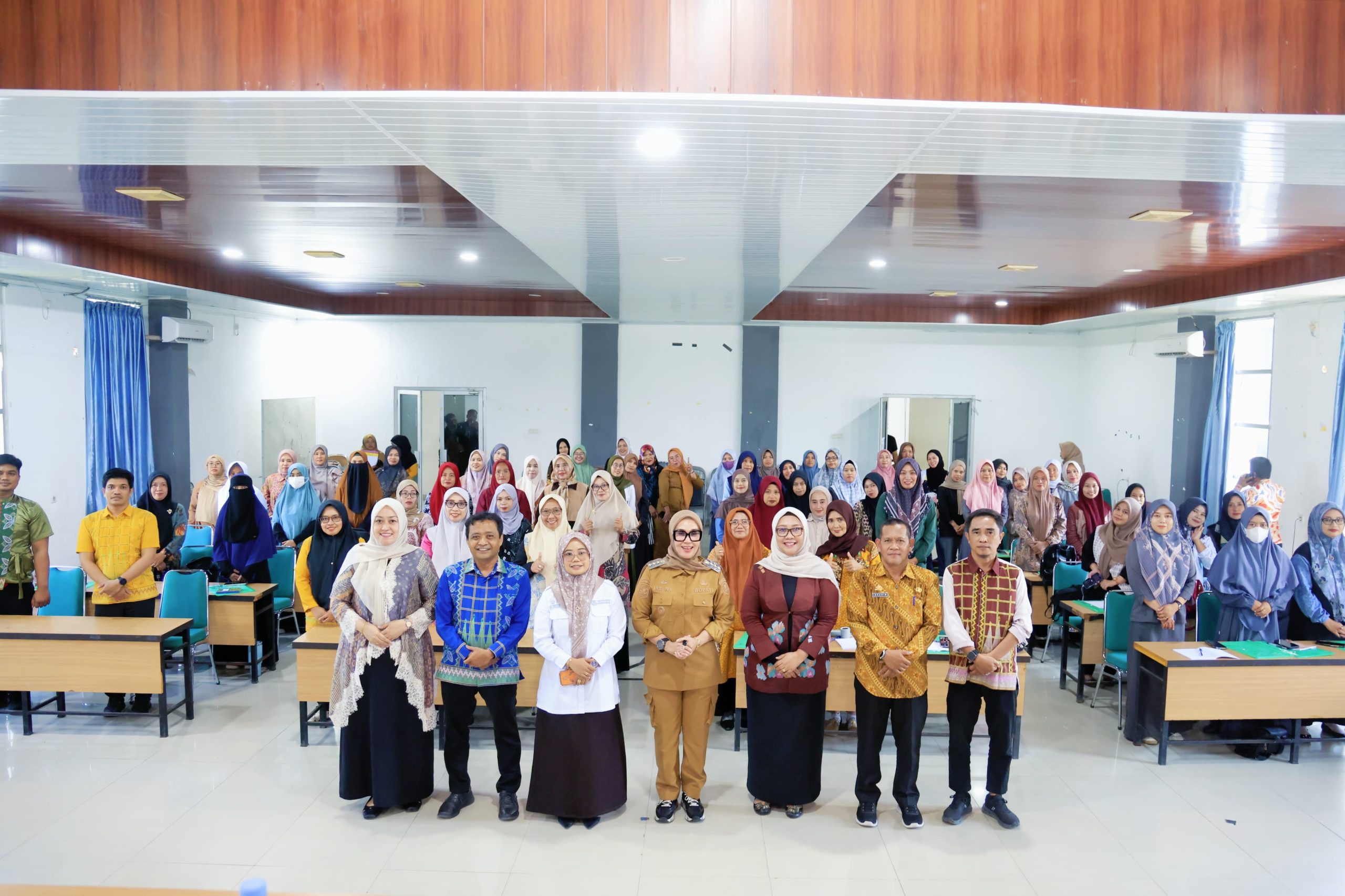 Guru PAUD Jadi Garda Terdepan Cegah Stunting, Bupati Barru: Mereka Agen Perubahan Menuju Indonesia Emas 2045