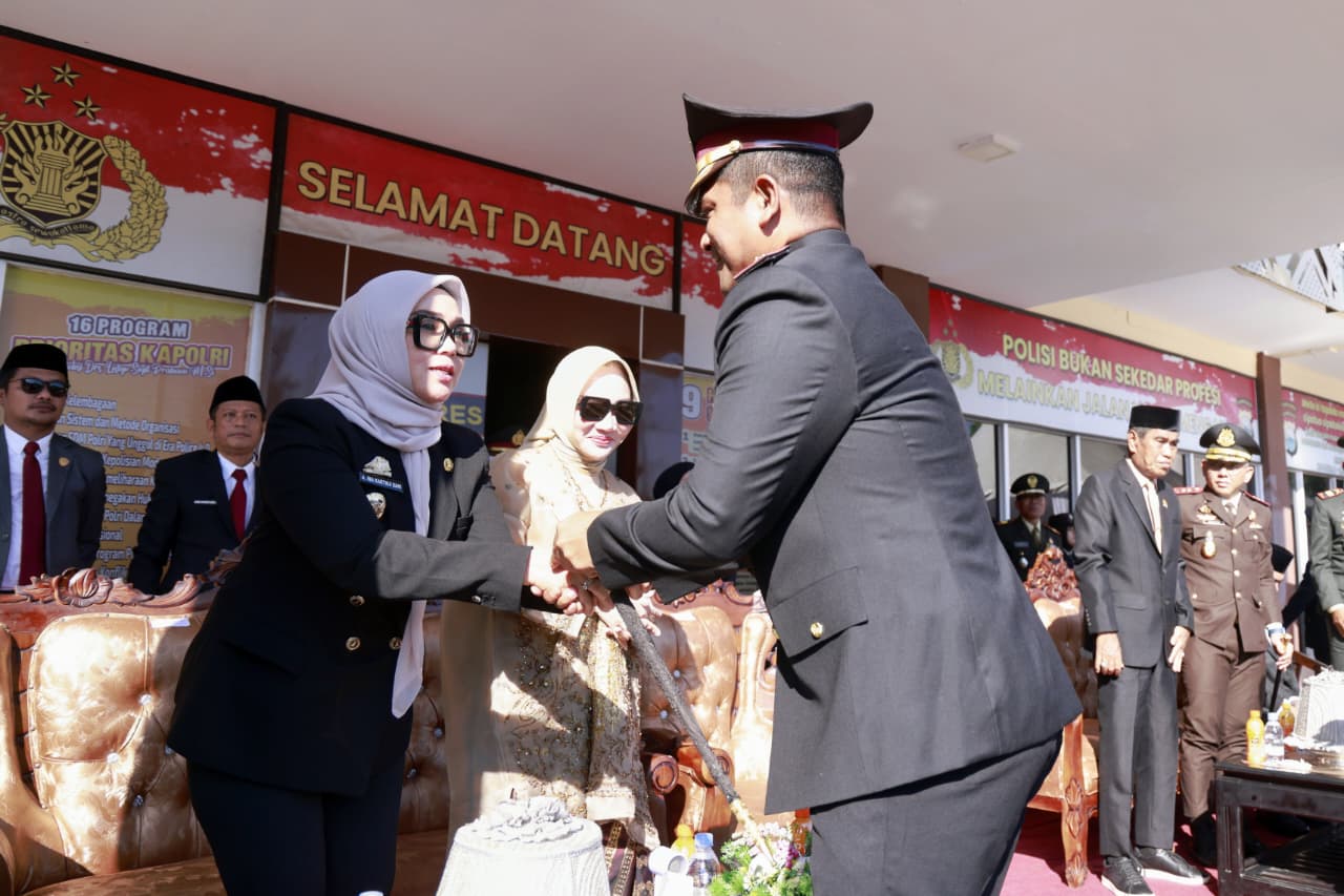 Bupati Barru Hadiri Upacara Hari Bhayangkara ke-80, Perkuat Sinergi Polri dan Pemerintah Daerah