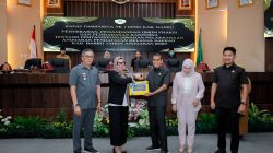 Bupati Barru Sampaikan Pertanggungjawaban APBD 2025, Kabupaten Barru Pertahankan Opini WTP ke-11 Berturut-turut