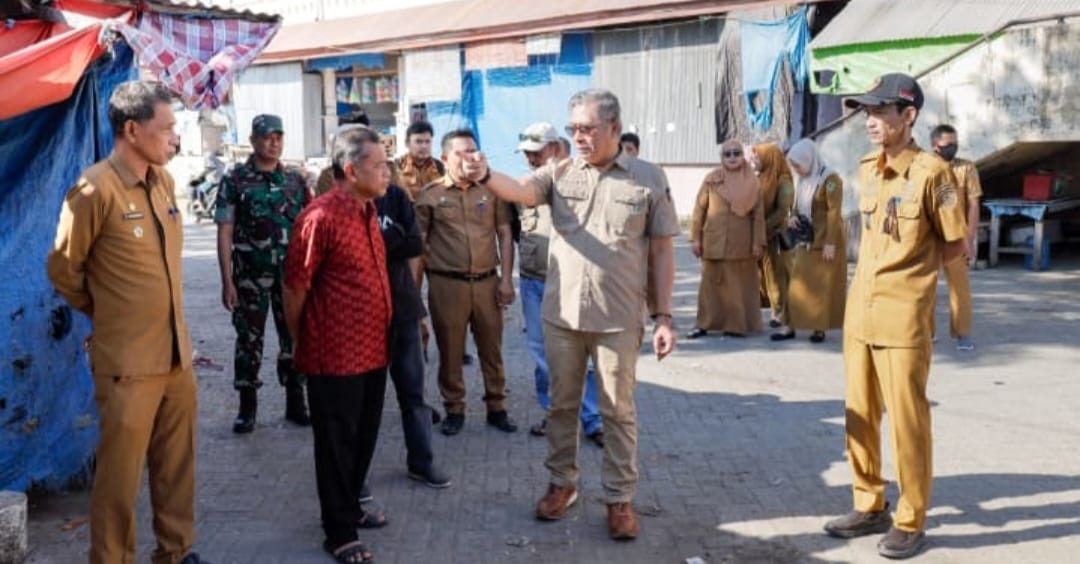 Respons Cepat Keluhan Warga, Wakil Bupati Barru Perintahkan Akses Utara Pasar Pekkae Dibuka Kembali
