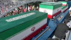 Lautan Manusia Penuhi Qom: Jenazah Ayatollah Ali Khamenei Tiba untuk Prosesi Selanjutnya