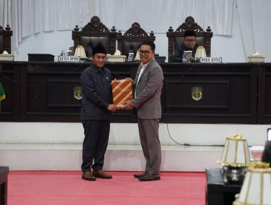 Pemkab Luwu Utara ajukan empat ranperda strategis demi dorong investasi dan tata kelola desa