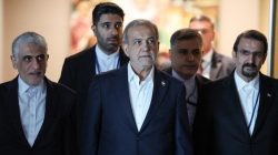 Serangan AS Guncang Iran, Presiden Pezeshkian Percepat Kepulangan dari Irak