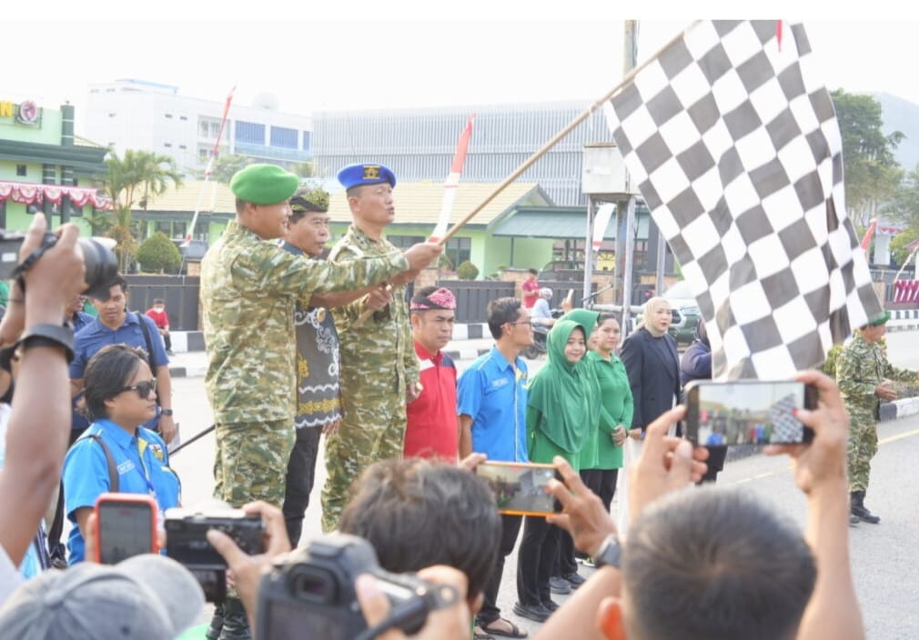 Kaltara ‘Memerah-Putih’! Bendera 2.026 Meter Membentang di Tanjung Selor