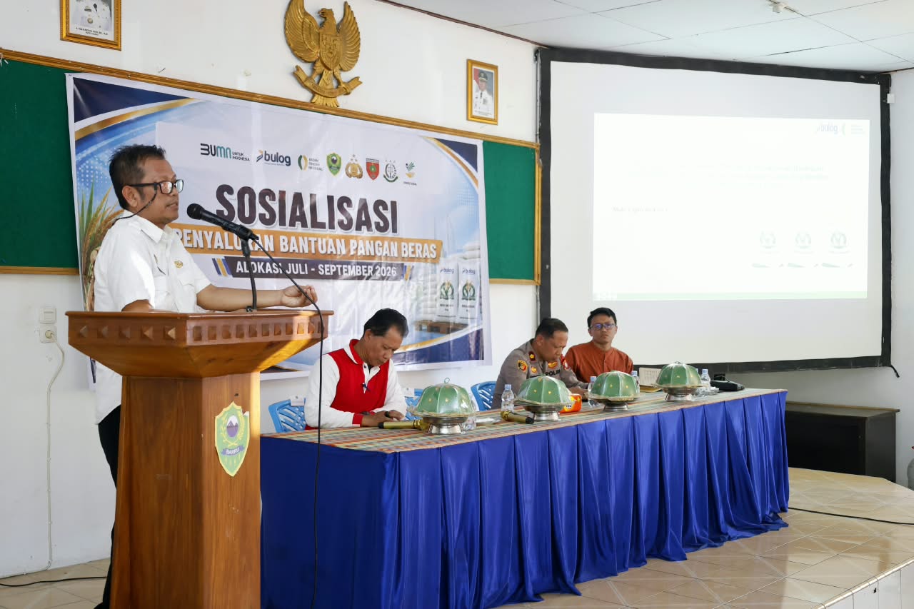 Buka Sosialisasi Bantuan Pangan, Sekda Barru Tekankan Pentingnya Pemutakhiran Data