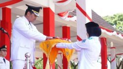 Peringatan HUT ke-81 RI di Bantaeng: Bupati Beri Penghargaan ASN dan Salurkan Bantuan Sosial