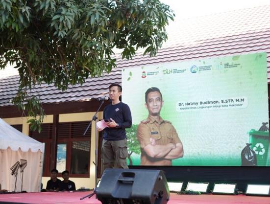 Perkuat Armada Kebersihan, DLH Makassar Tambah Puluhan Kendaraan dan Mesin Pengolah Sampah