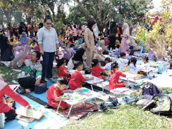 Ratusan anak TK di Luwu Utara unjuk kreativitas pada lomba mewarnai tingkat kabupaten