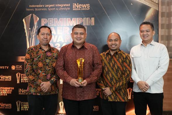 Wali Kota Makassar Munafri Arifuddin Sabet Penghargaan Nasional untuk Inovasi Pelayanan Publik Digital