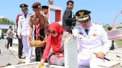 Ziarah ke TMP Masamba, Bupati Luwu Utara ajak masyarakat teladani semangat pahlawan
