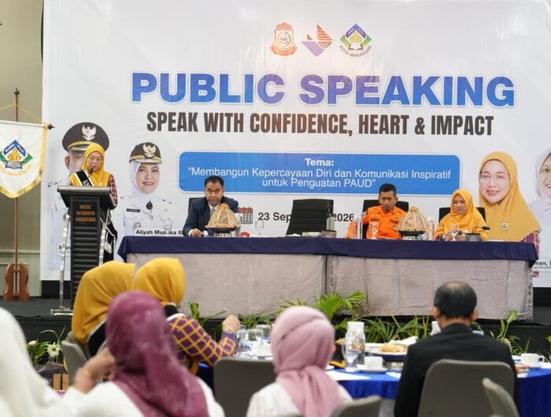 Asah Keterampilan Komunikasi, Pokja Bunda PAUD Makassar Bekali Guru Teknik Public Speaking