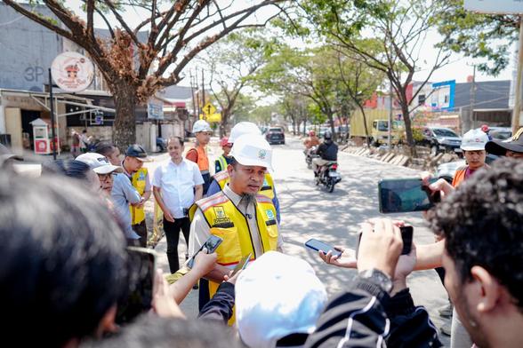 Gubernur Sulsel Resmikan Pembukaan Kembali Jalan Aroepala, Akses Makassar-Gowa Kian Lancar