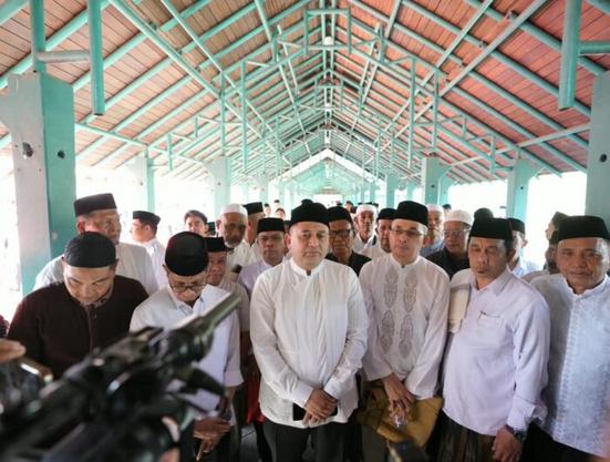 Respons Kemarau Panjang, Wali Kota Makassar Ajak Warga Salat Istisqa di Masjid Al-Markaz