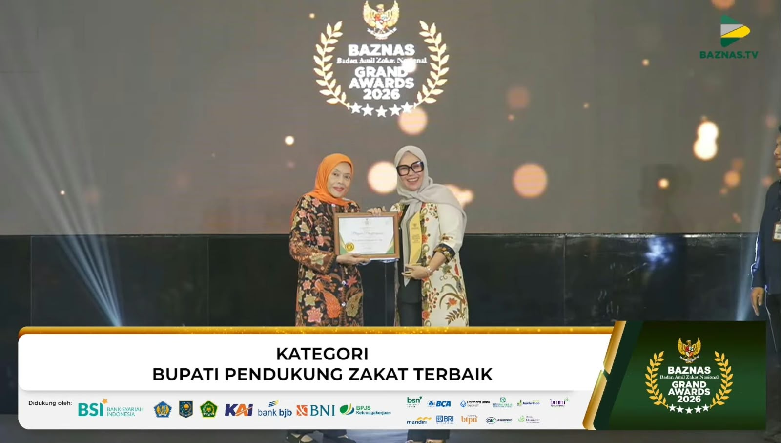 Inspirasi dari Barru: Strategi Bupati Andi Ina Kartika Sari Sabet Penghargaan Nasional Pengelolaan Zakat