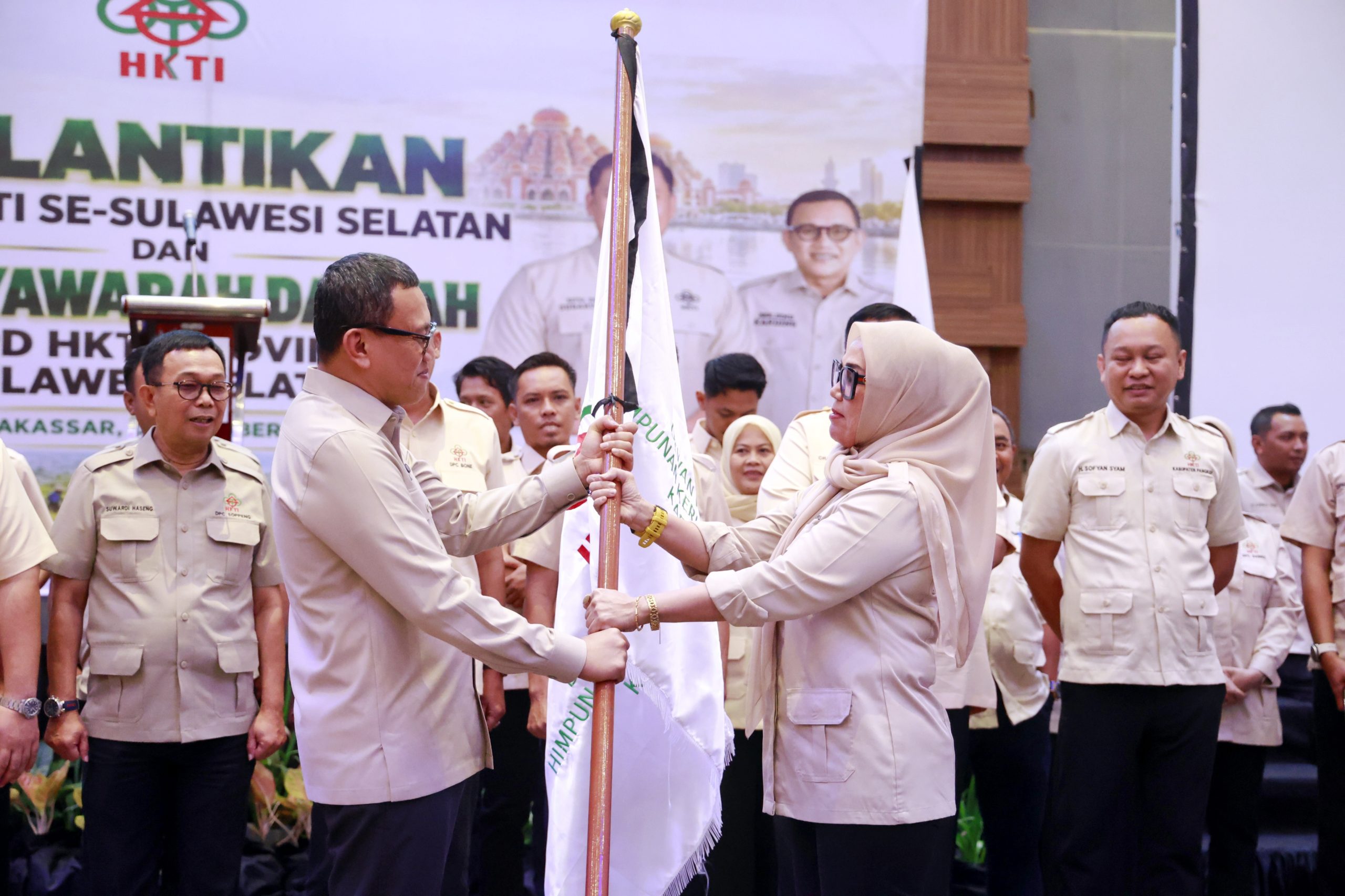 Andi Ina Kartika Sari Dilantik Jadi Ketua DPC HKTI Barru Periode 2026–2031