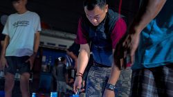 Direktur Perumda Tirta Mangkaluku Turun Langsung Distribusikan Air Bersih Dini Hari di Pontap