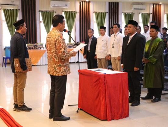 Bupati Luwu Utara Lantik Ichsan Lussa Jadi Direktur Tirta Bukae, Tekankan Perbaikan Layanan Air Bersih